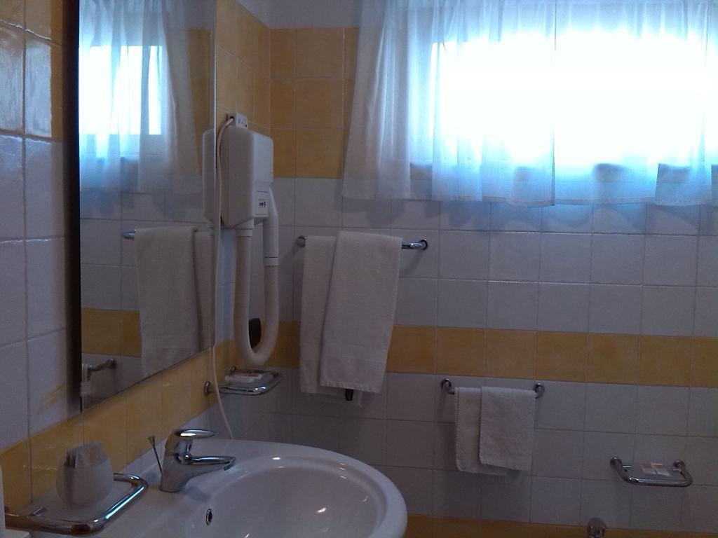 Hotel San Francesco Terme Spezzano Albanese Номер фото