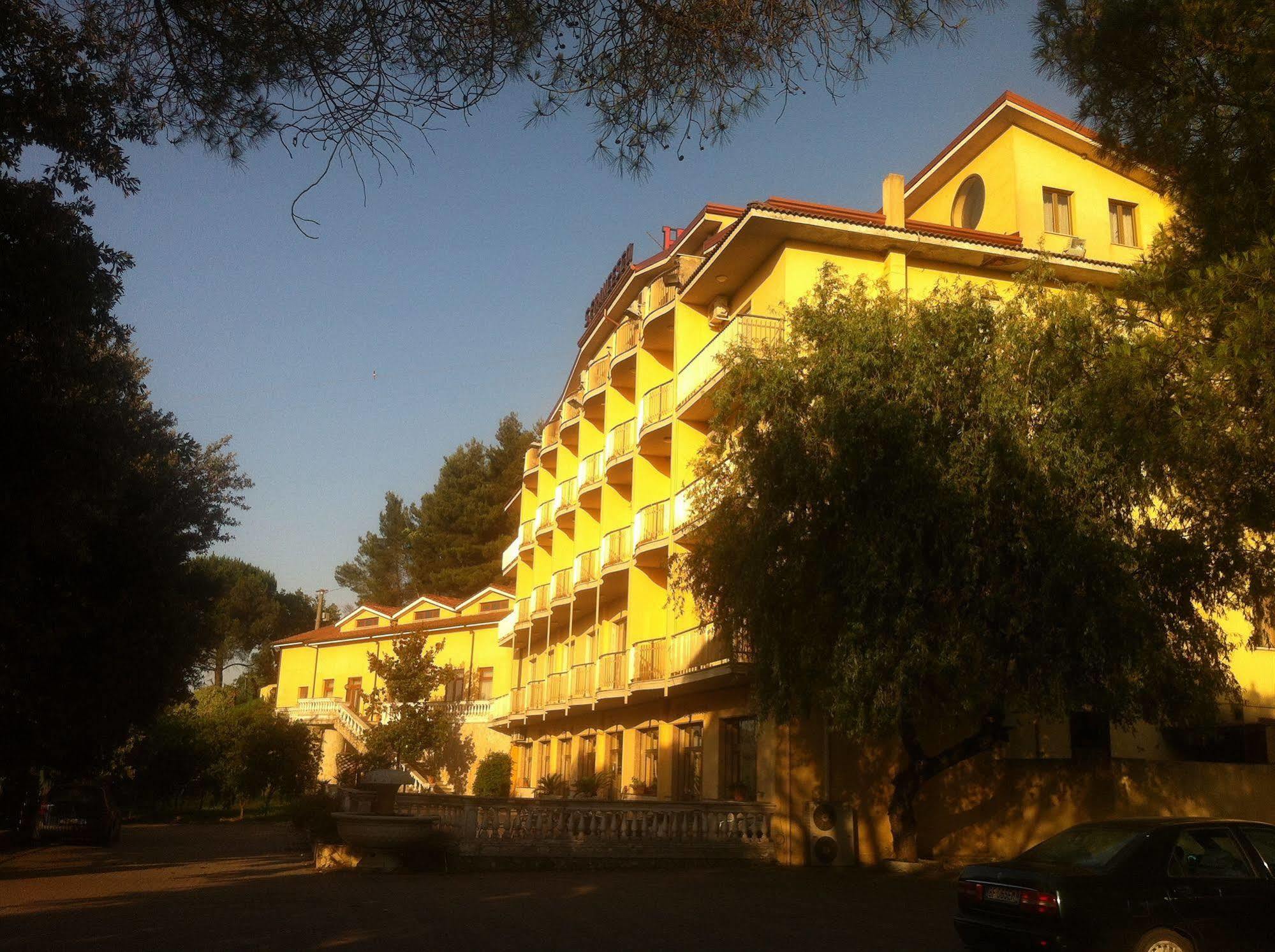 Hotel San Francesco Terme Spezzano Albanese Экстерьер фото